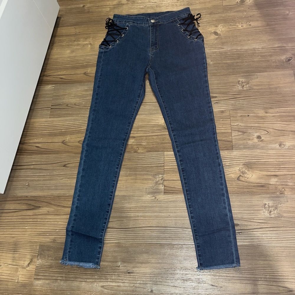 SHEIN lace up raw hem skinny jeans